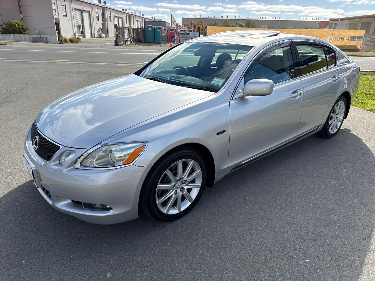 Vehicle image 4