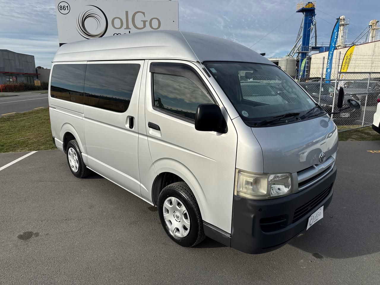 Vehicle image 2