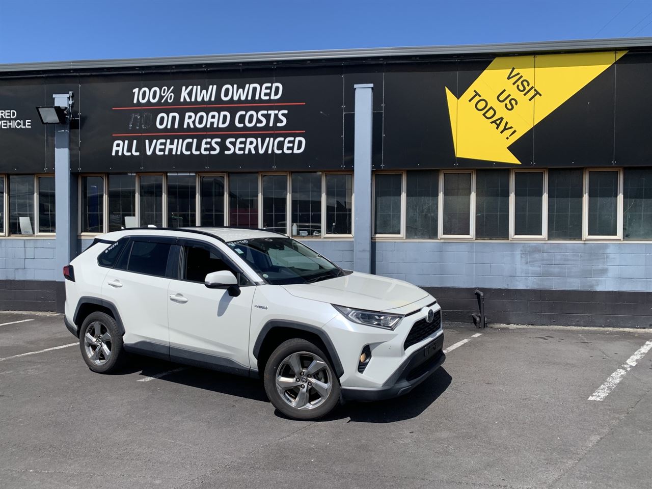Vehicle image 3
