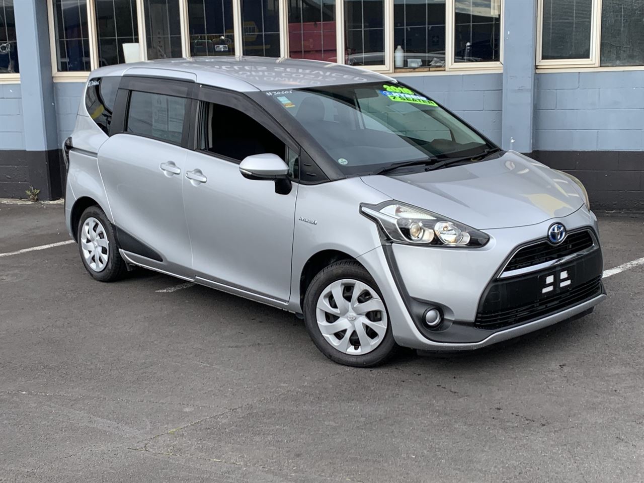 Vehicle image 1