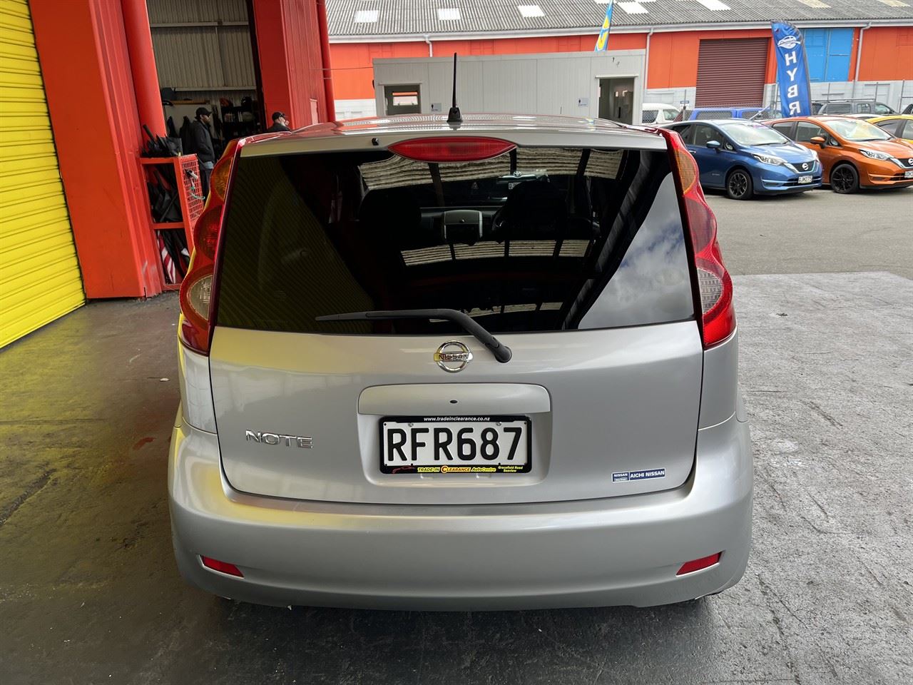 Vehicle image 5
