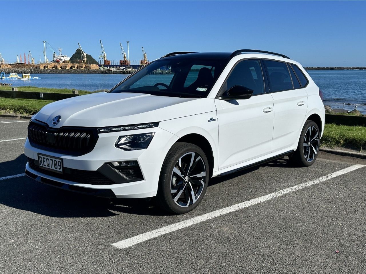Vehicle image 3