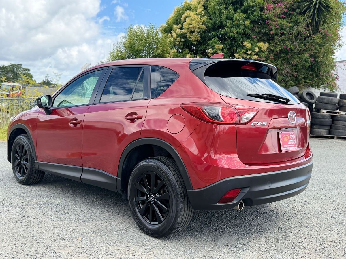 Vehicle image 5