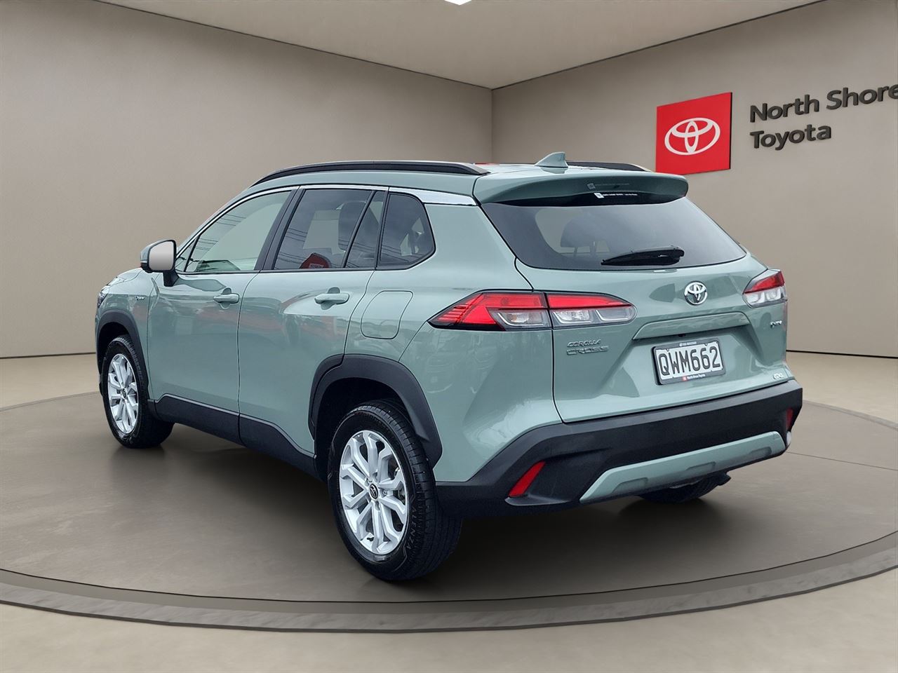 Vehicle image 5