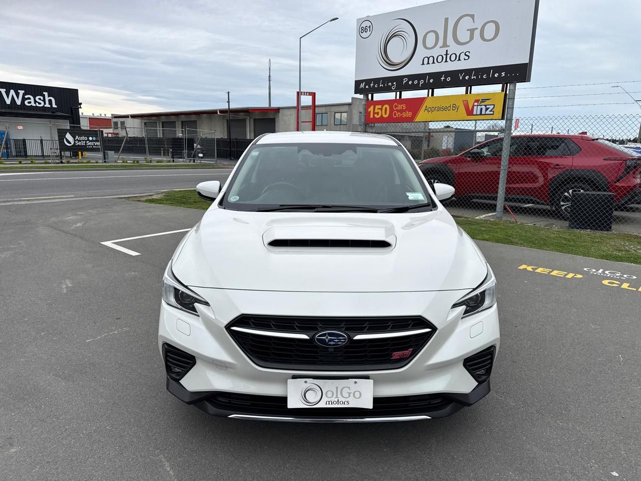 Vehicle image 3