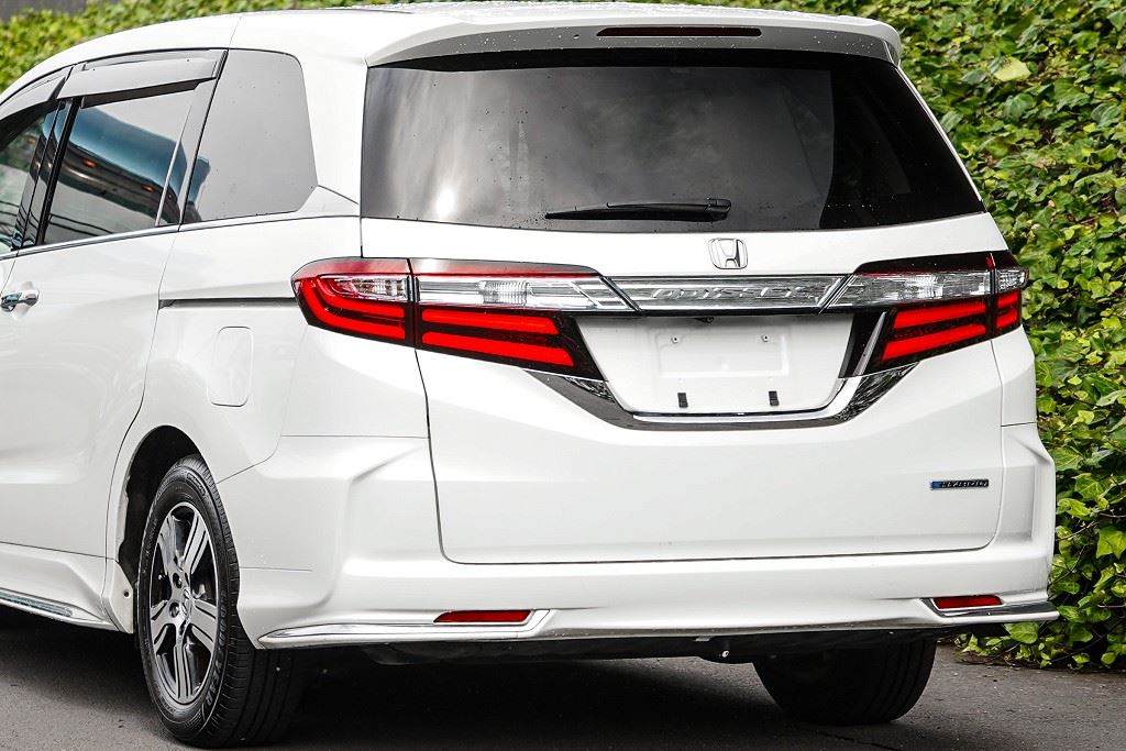 Vehicle image 3