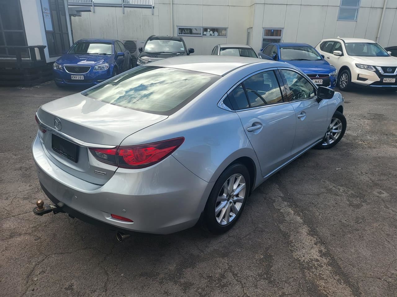 Vehicle image 4