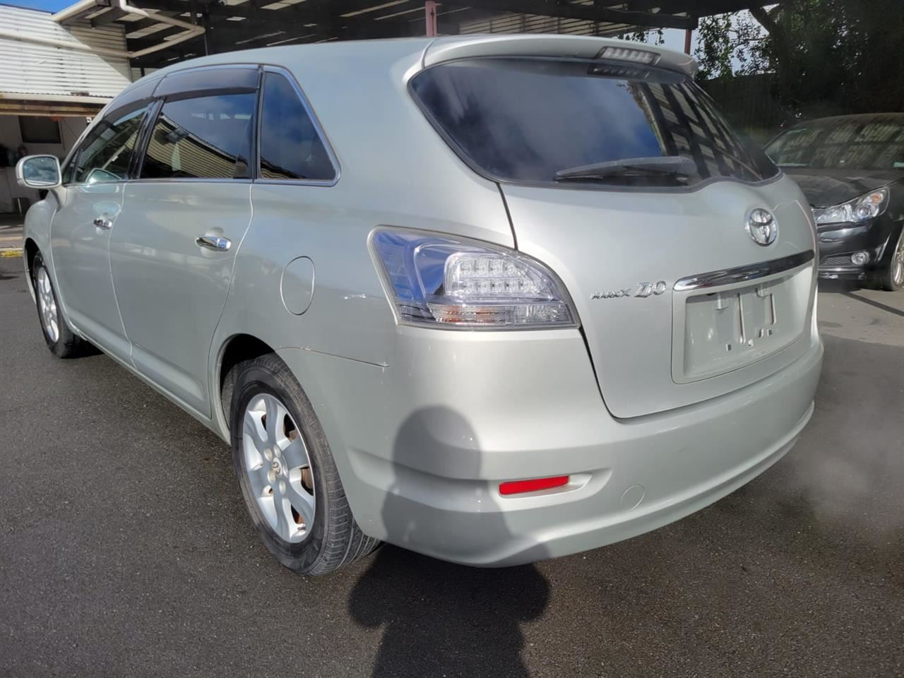 Vehicle image 3