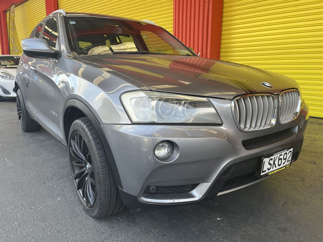 Vehicle image 1