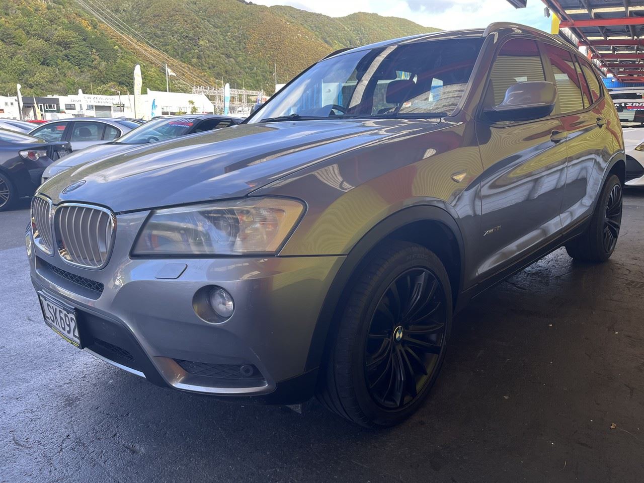Vehicle image 3