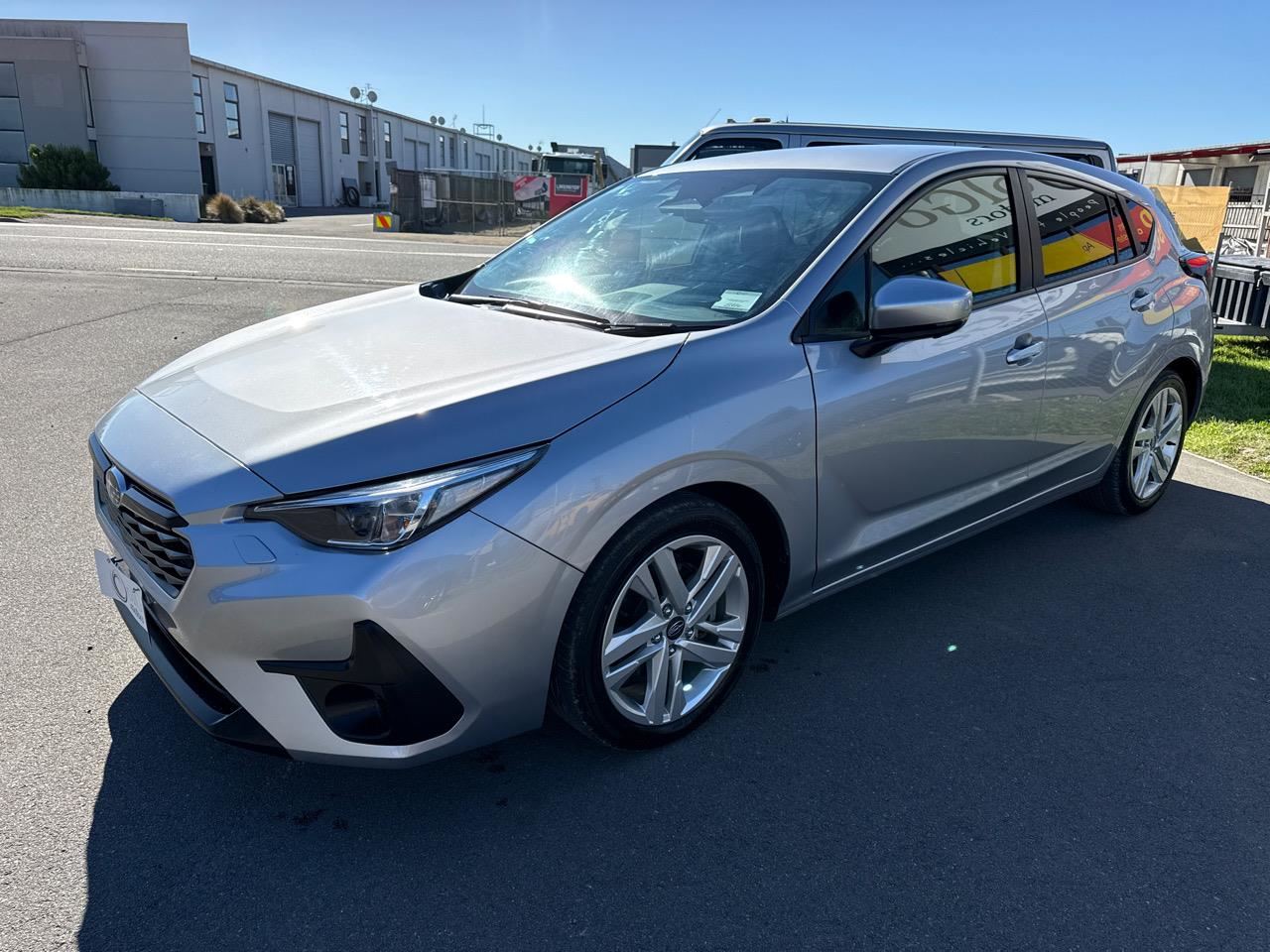 Vehicle image 4