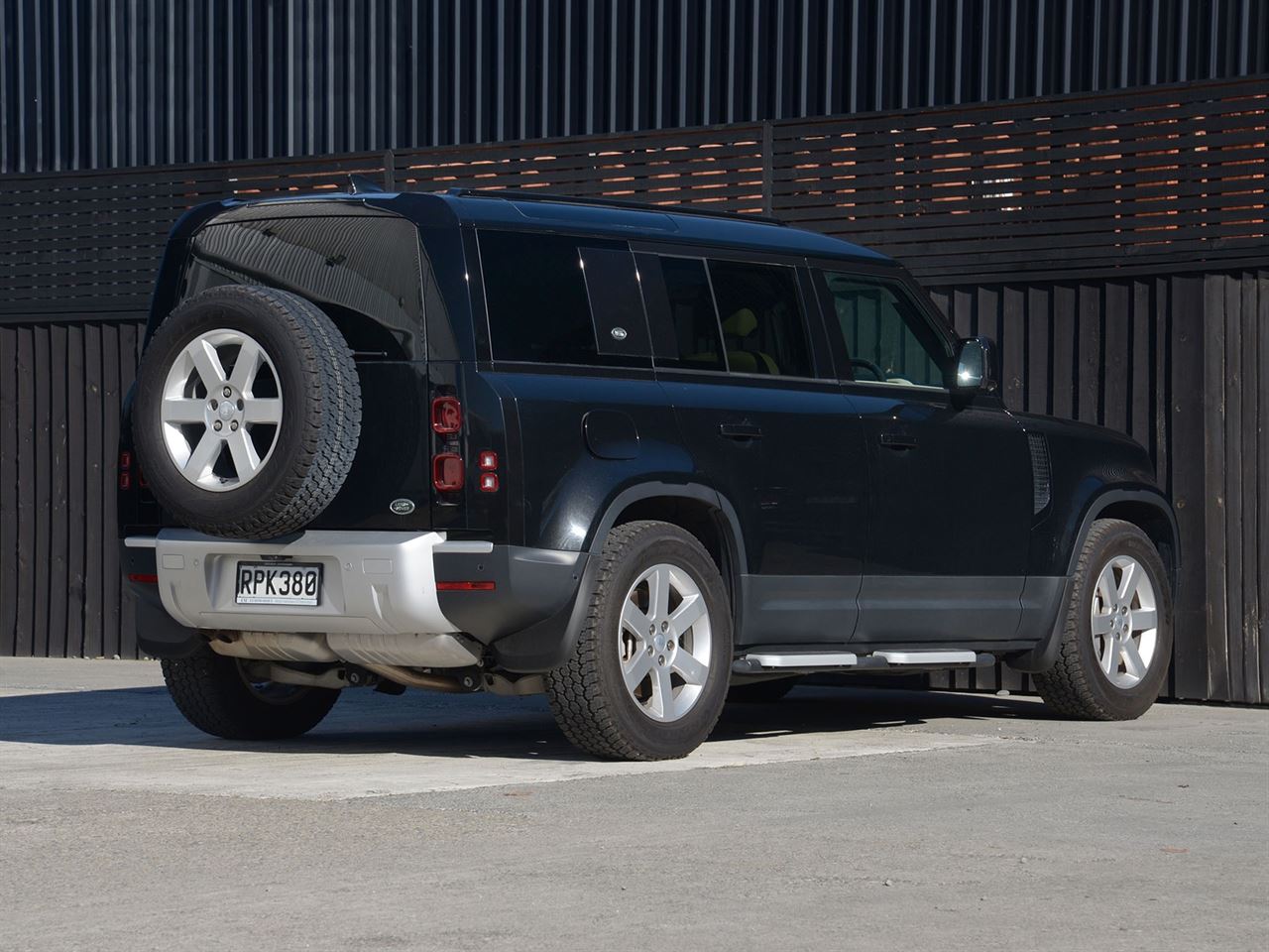 Vehicle image 3