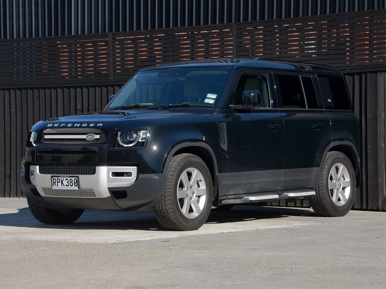 Vehicle image 5