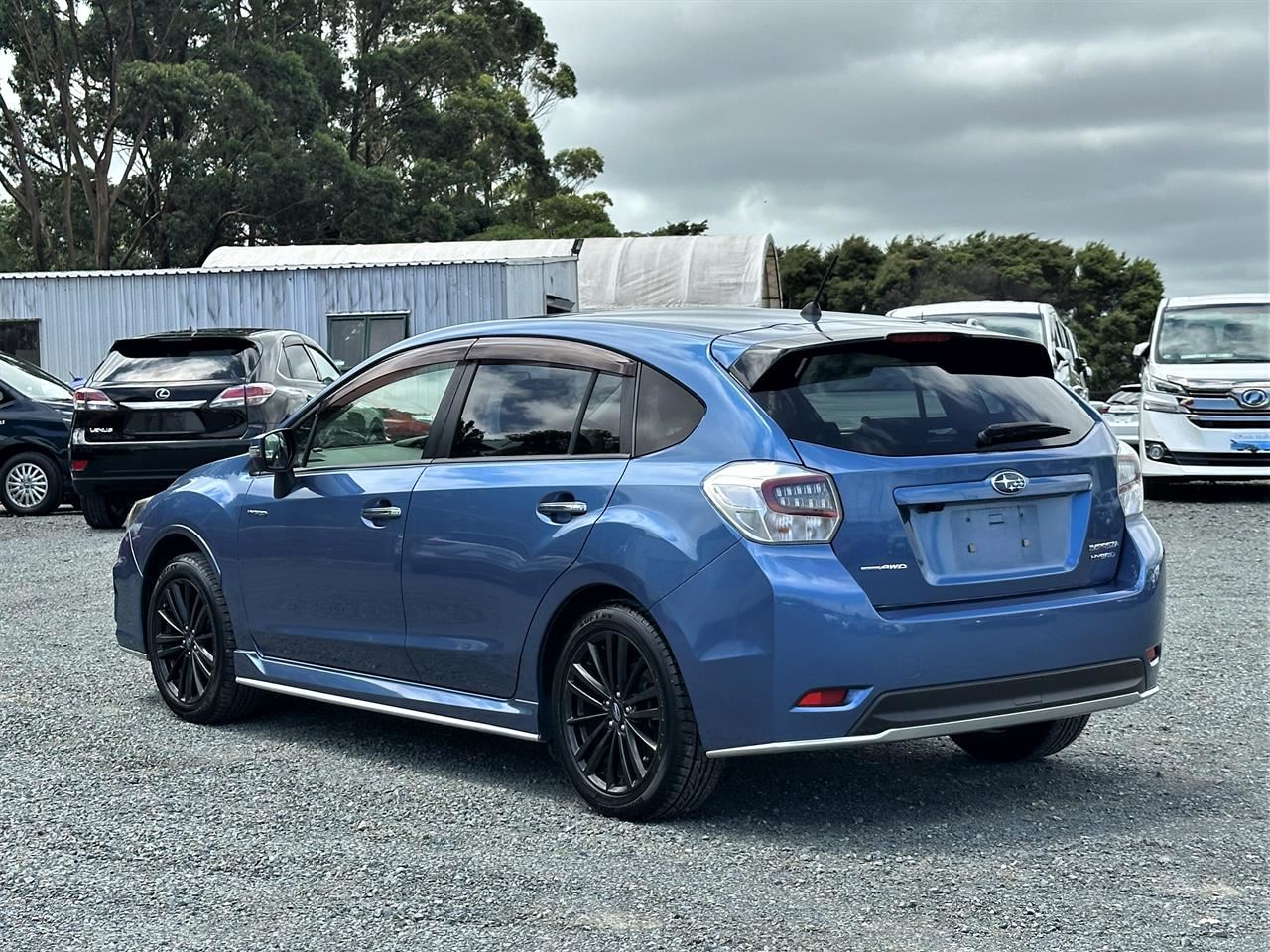 Vehicle image 5