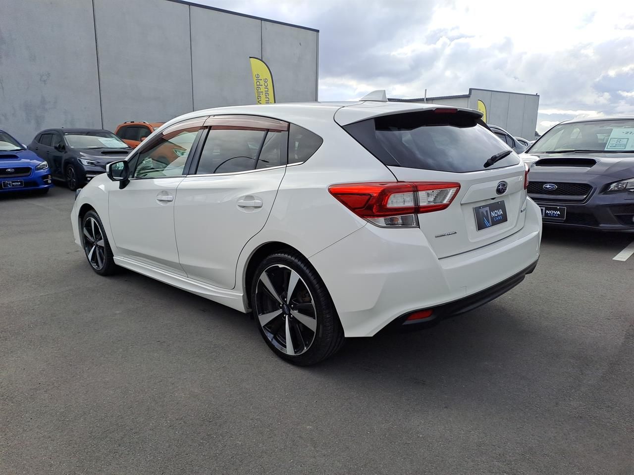 Vehicle image 5
