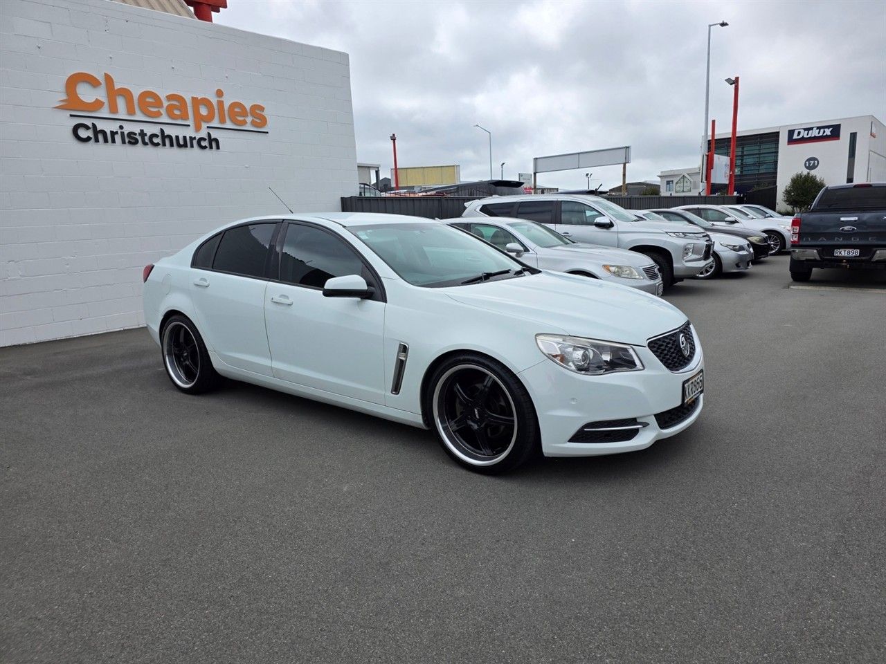 Vehicle image 5