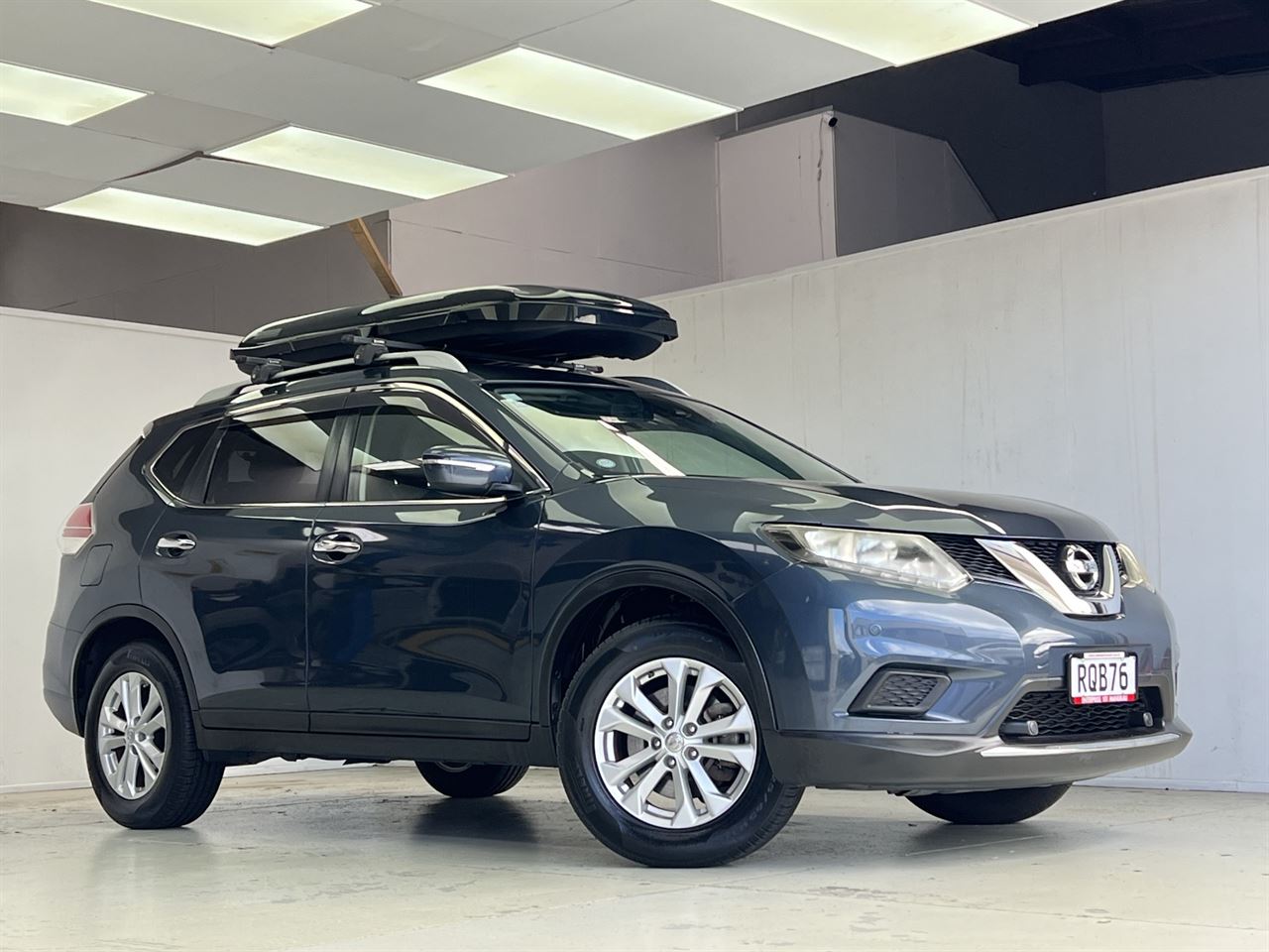 Vehicle image 4