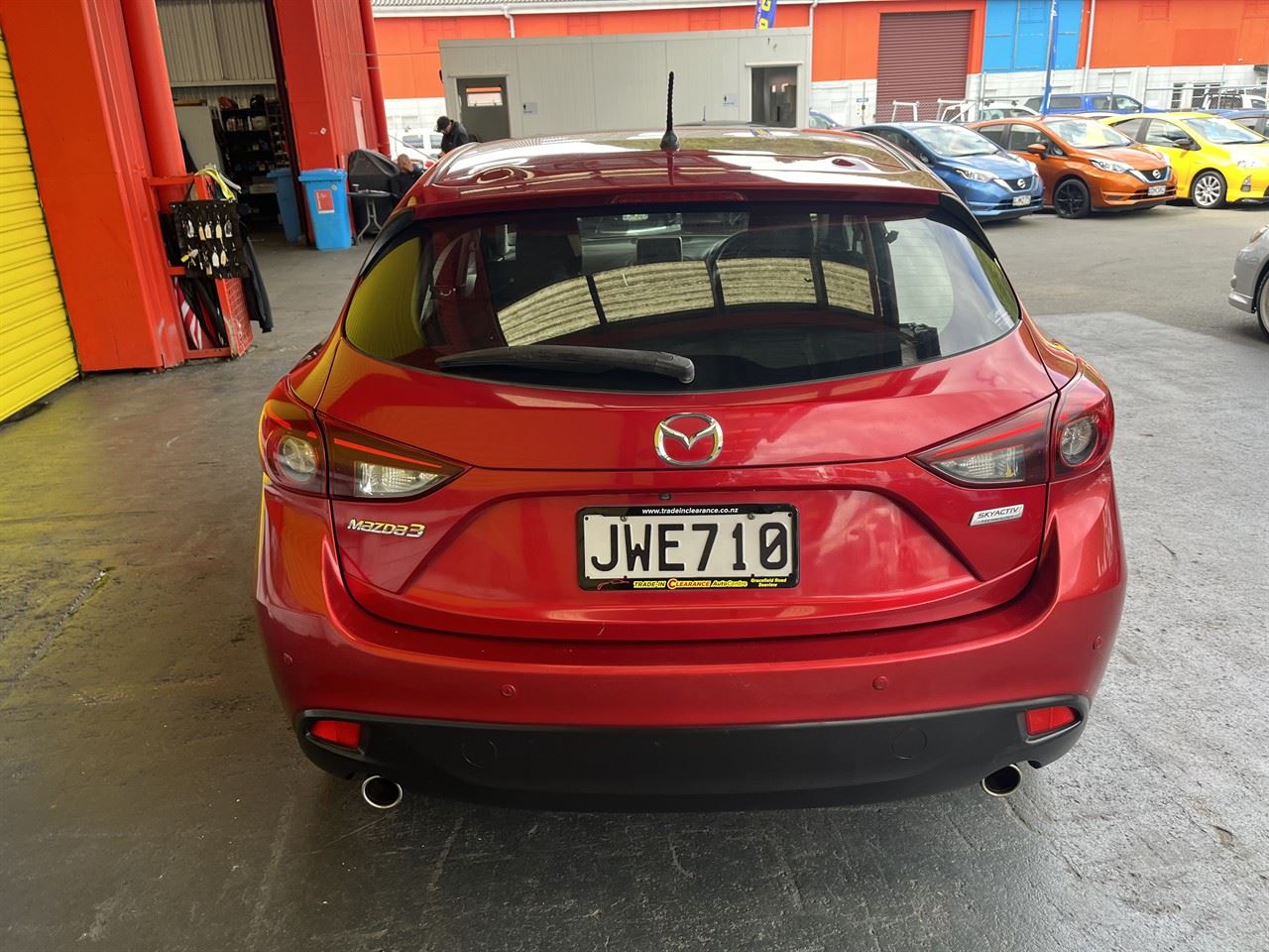 Vehicle image 5
