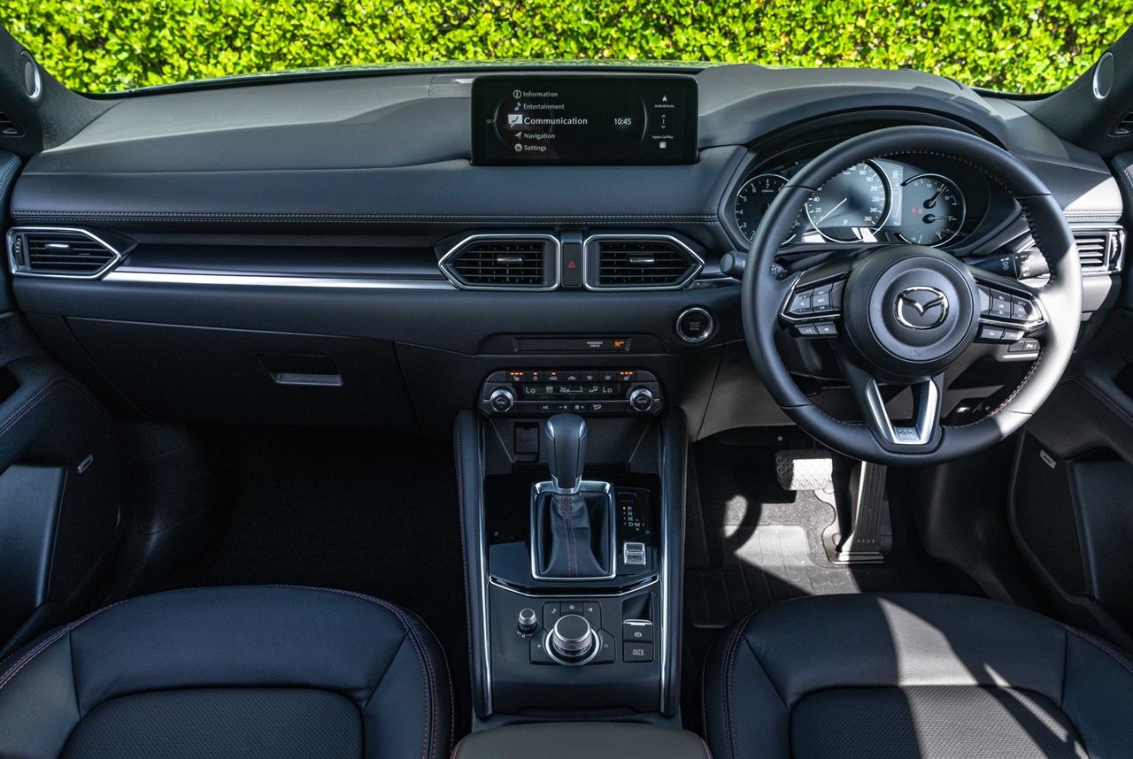Vehicle image 5