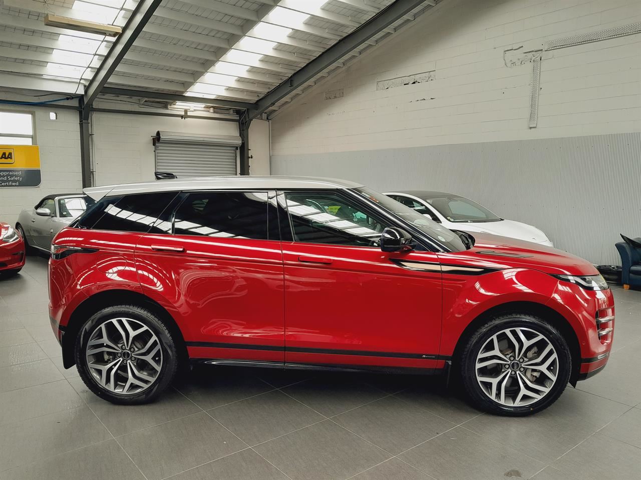 Vehicle image 3