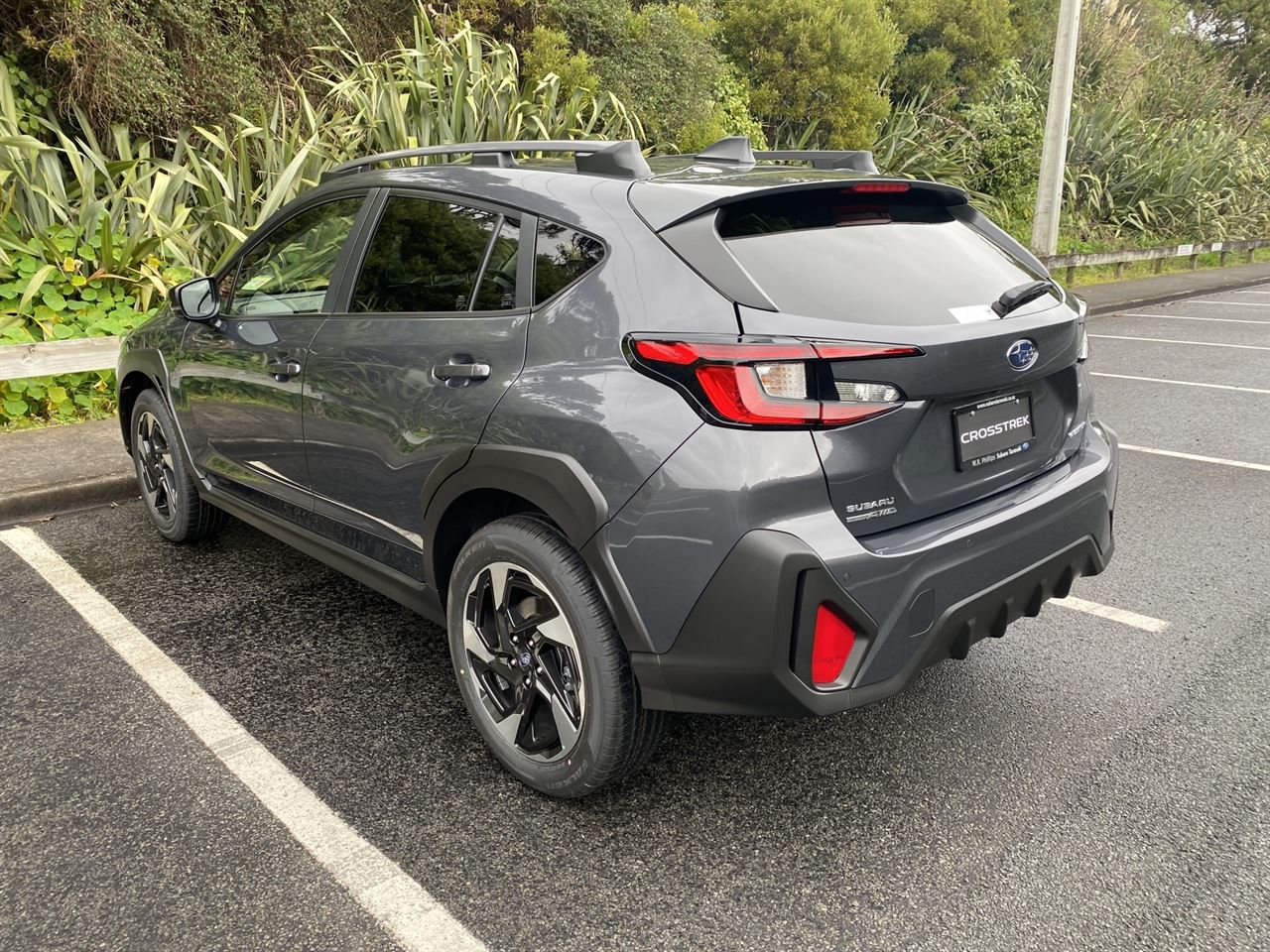 Vehicle image 3
