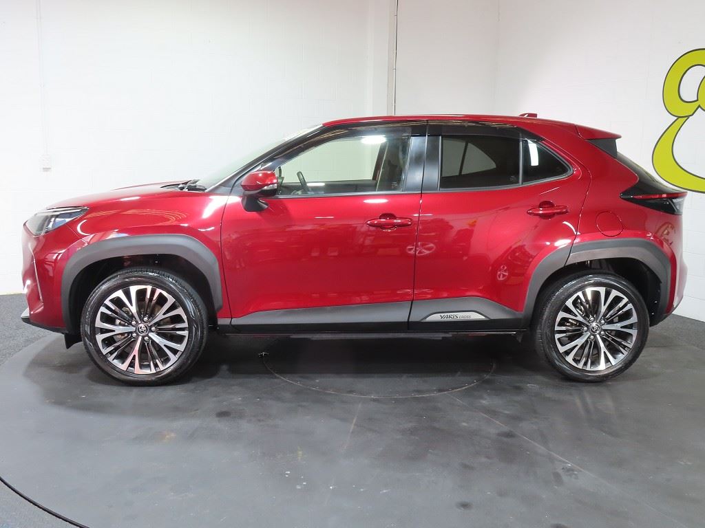 Vehicle image 4