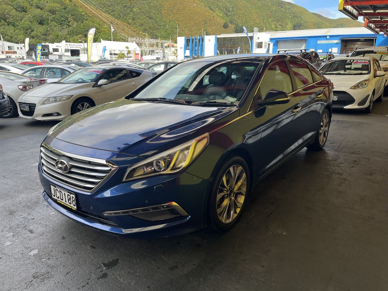 Vehicle image 3