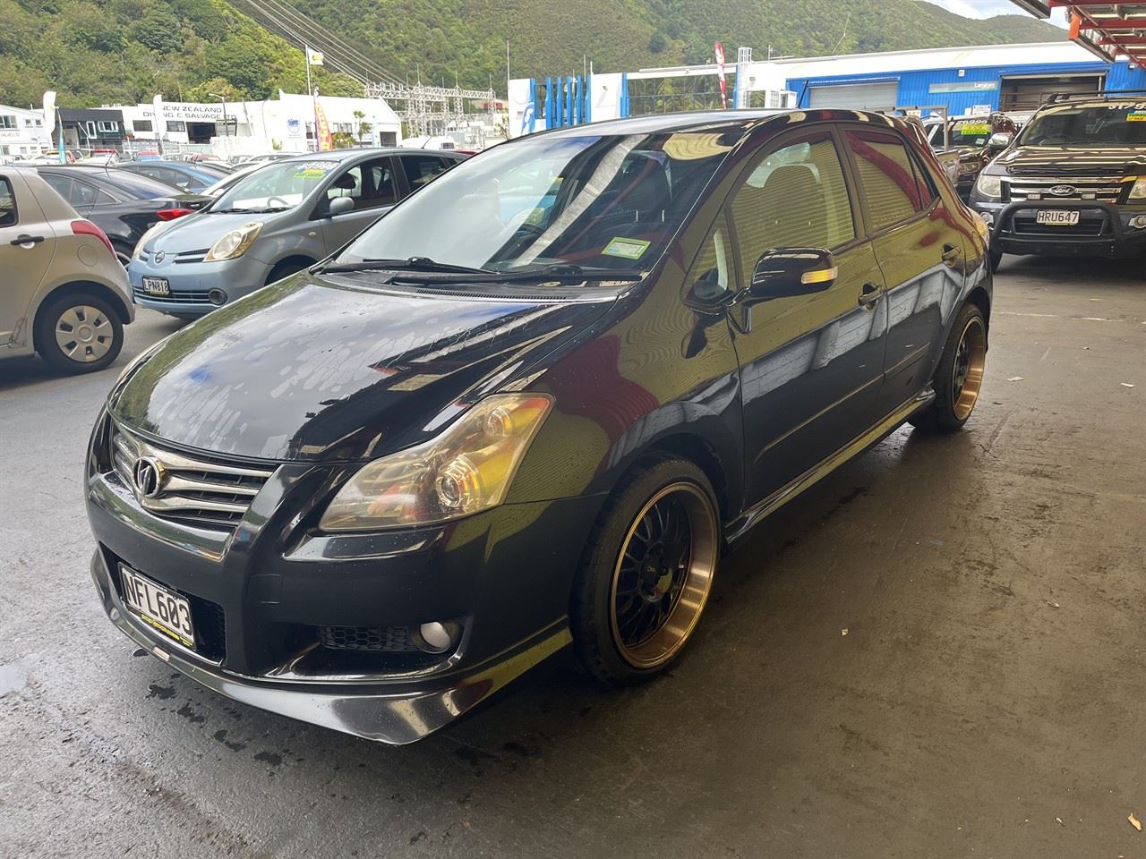 Vehicle image 3