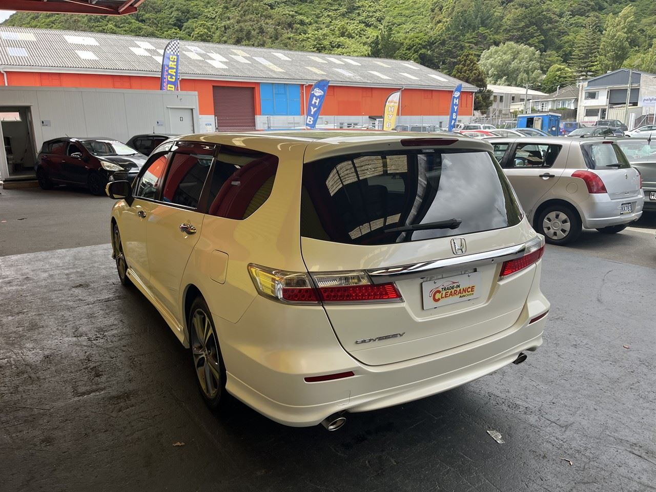 Vehicle image 4