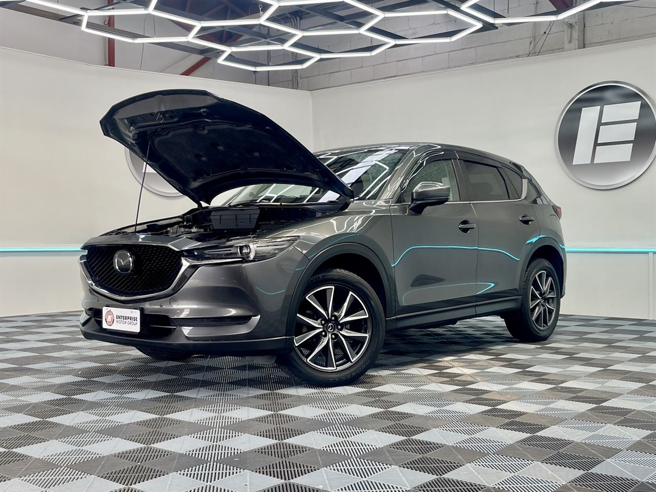 Vehicle image 3
