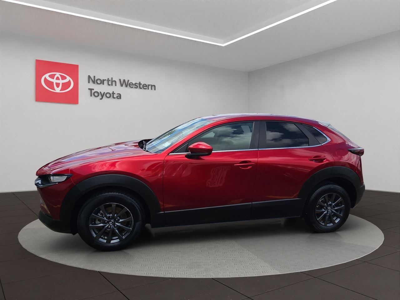 Vehicle image 4