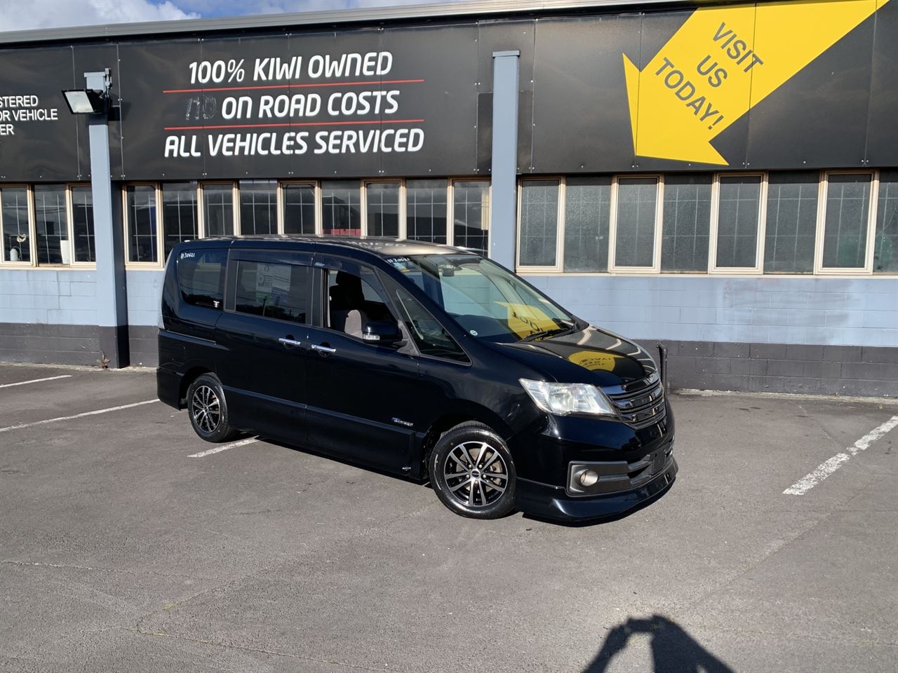 Vehicle image 4