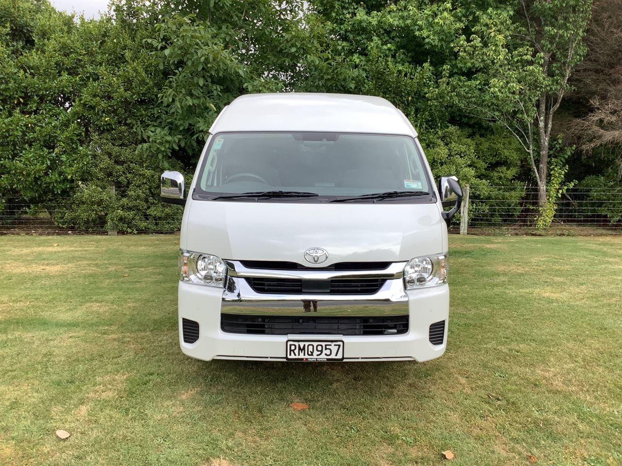 Vehicle image 3