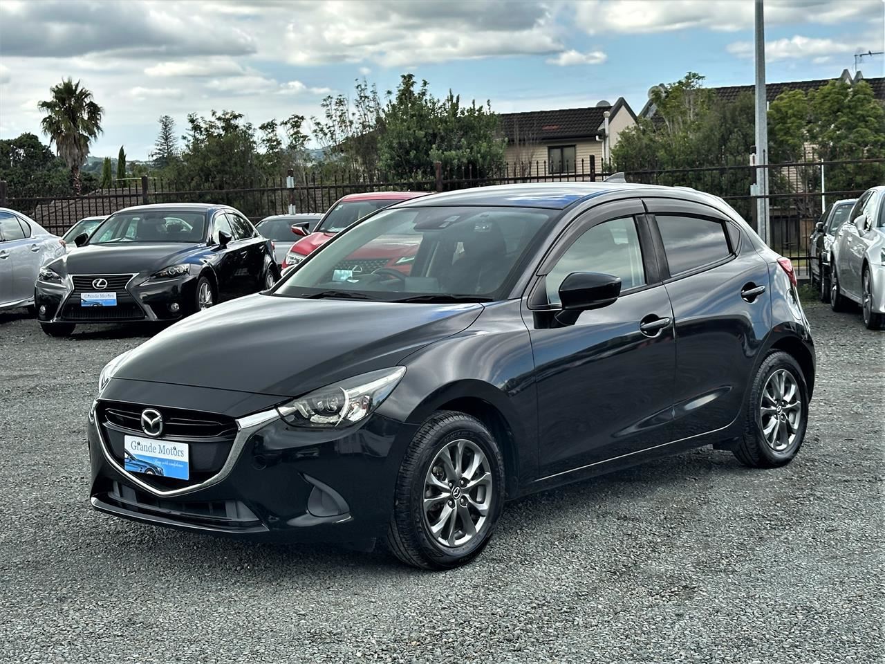 Vehicle image 3