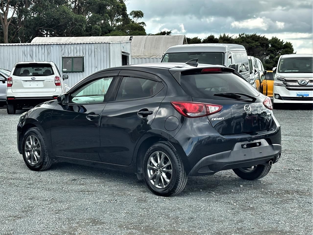 Vehicle image 5