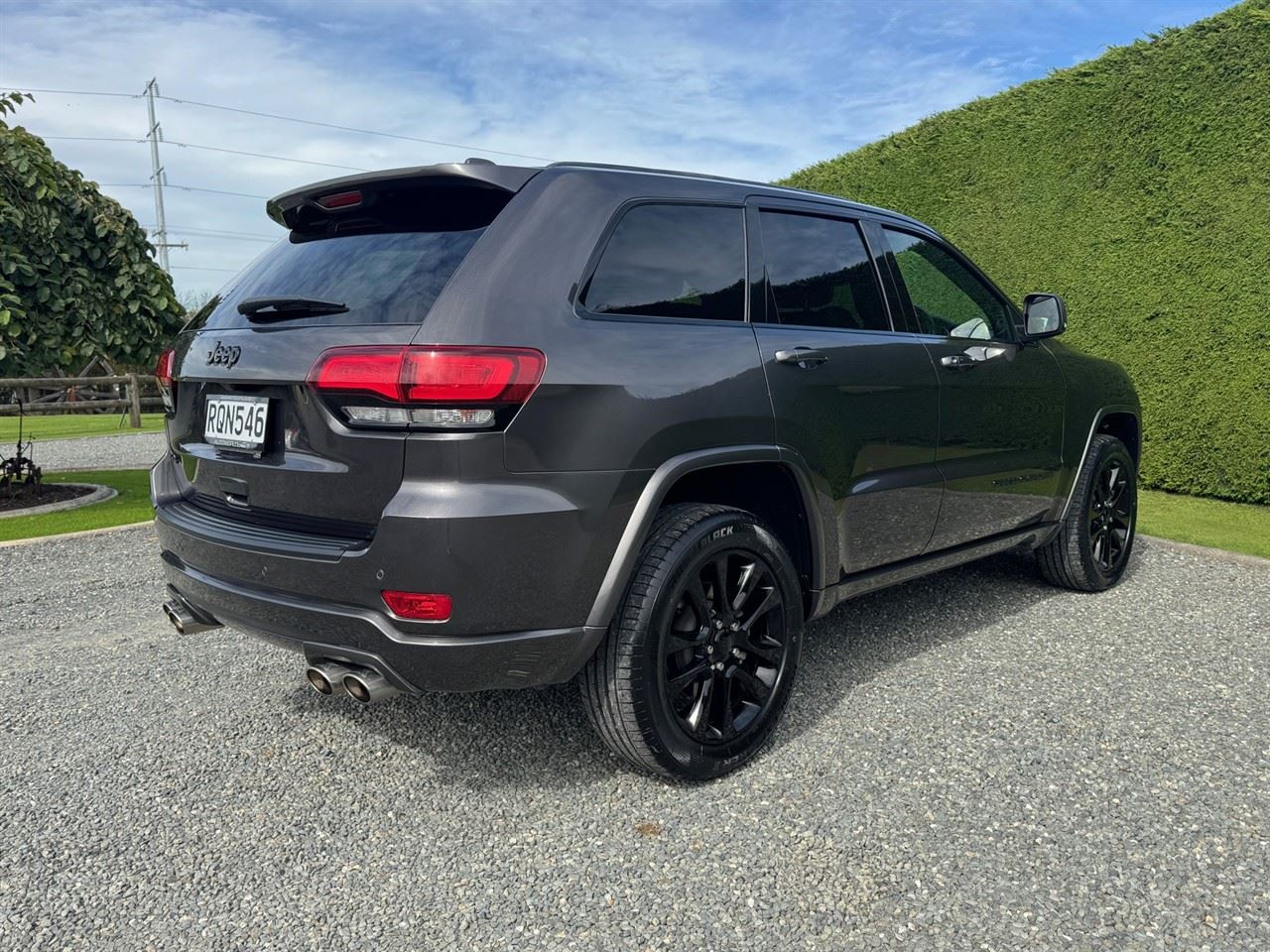 Vehicle image 4