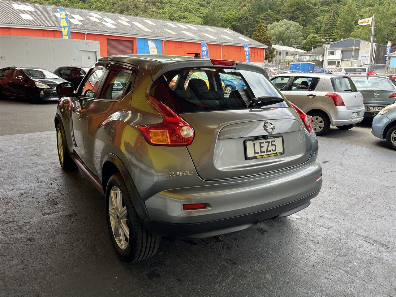 Vehicle image 4