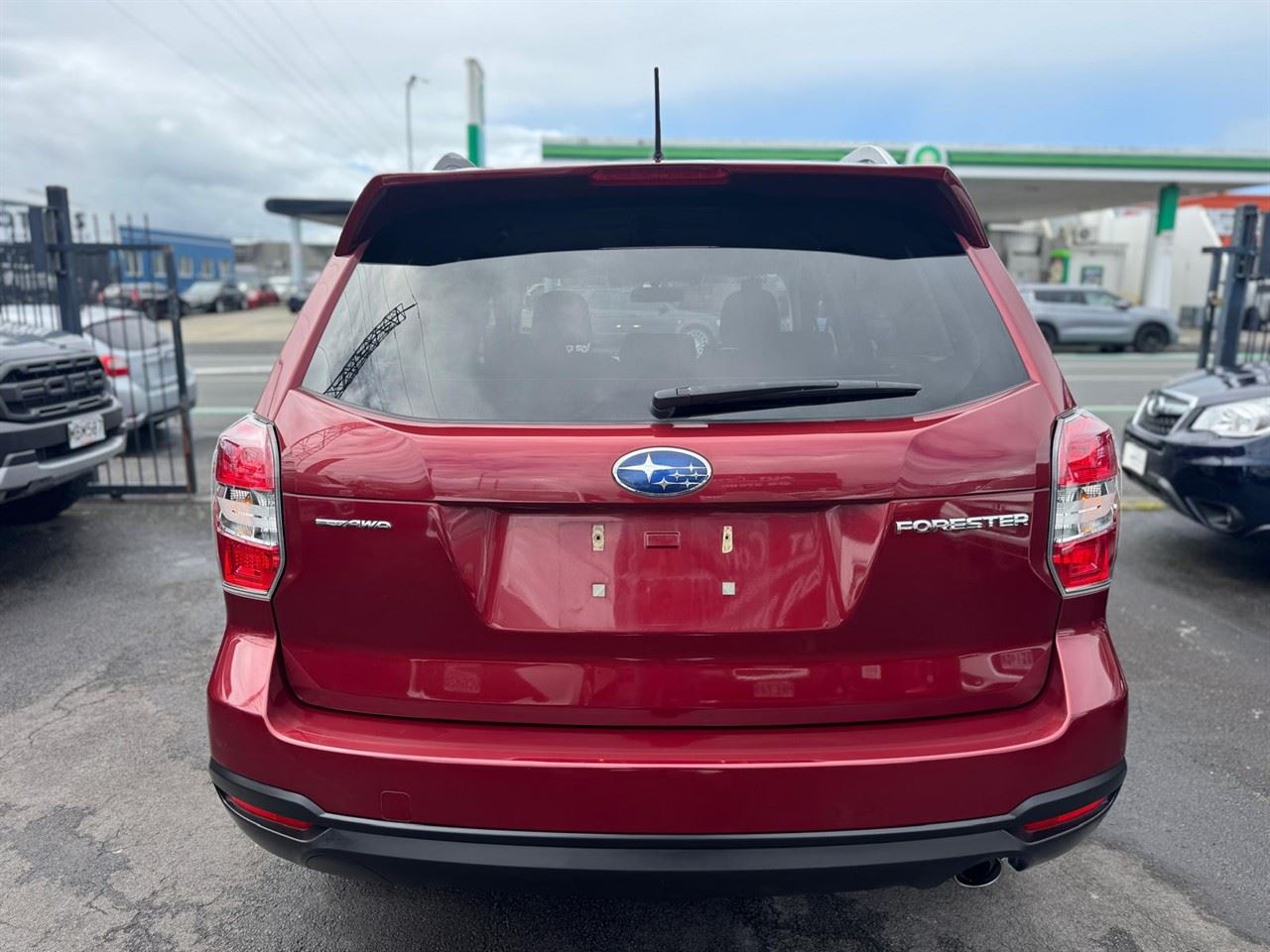 Vehicle image 3