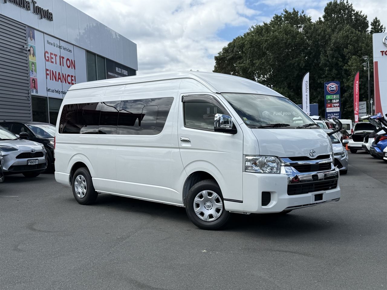 Vehicle image 1
