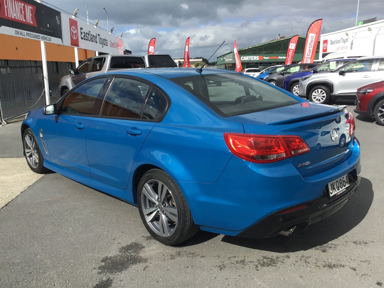 Vehicle image 5