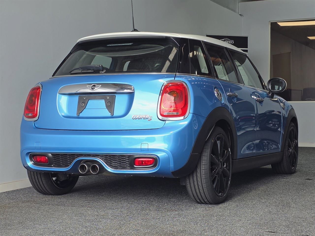 Vehicle image 2