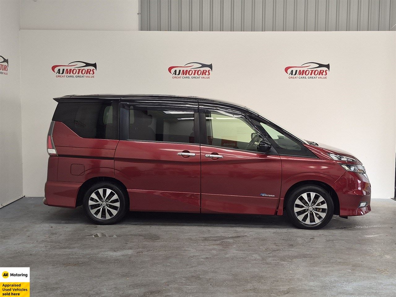Vehicle image 3