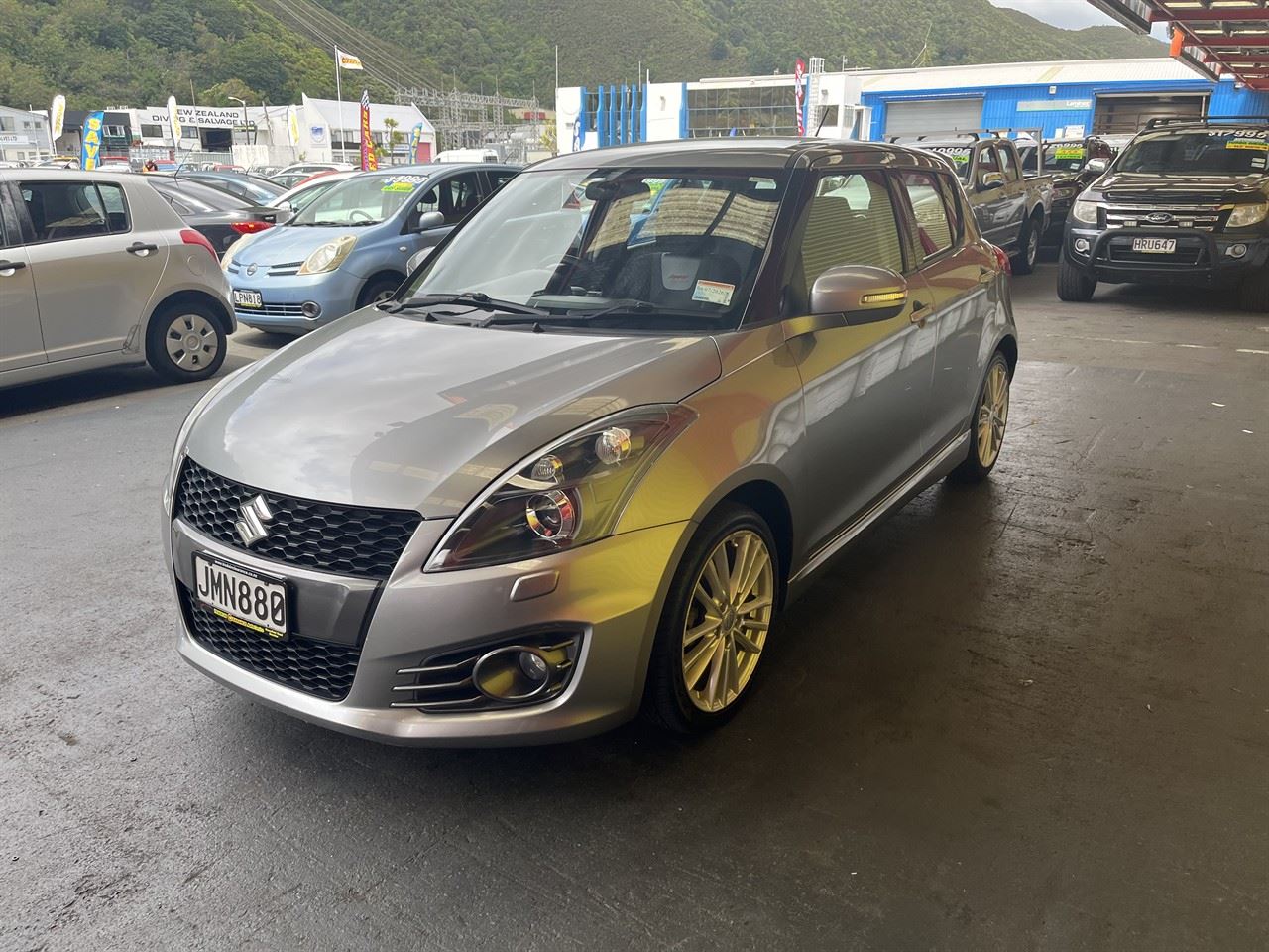 Vehicle image 3