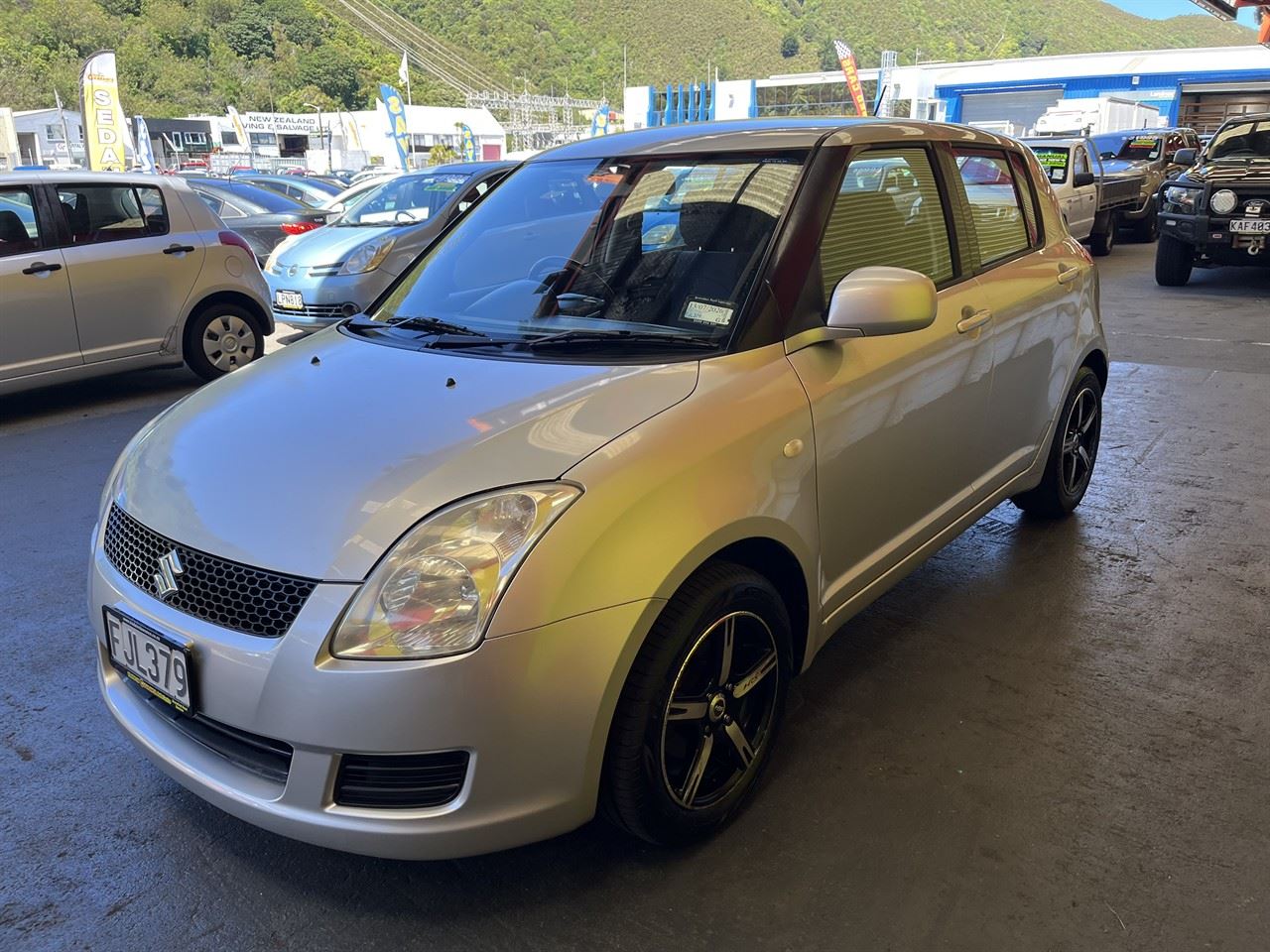 Vehicle image 3