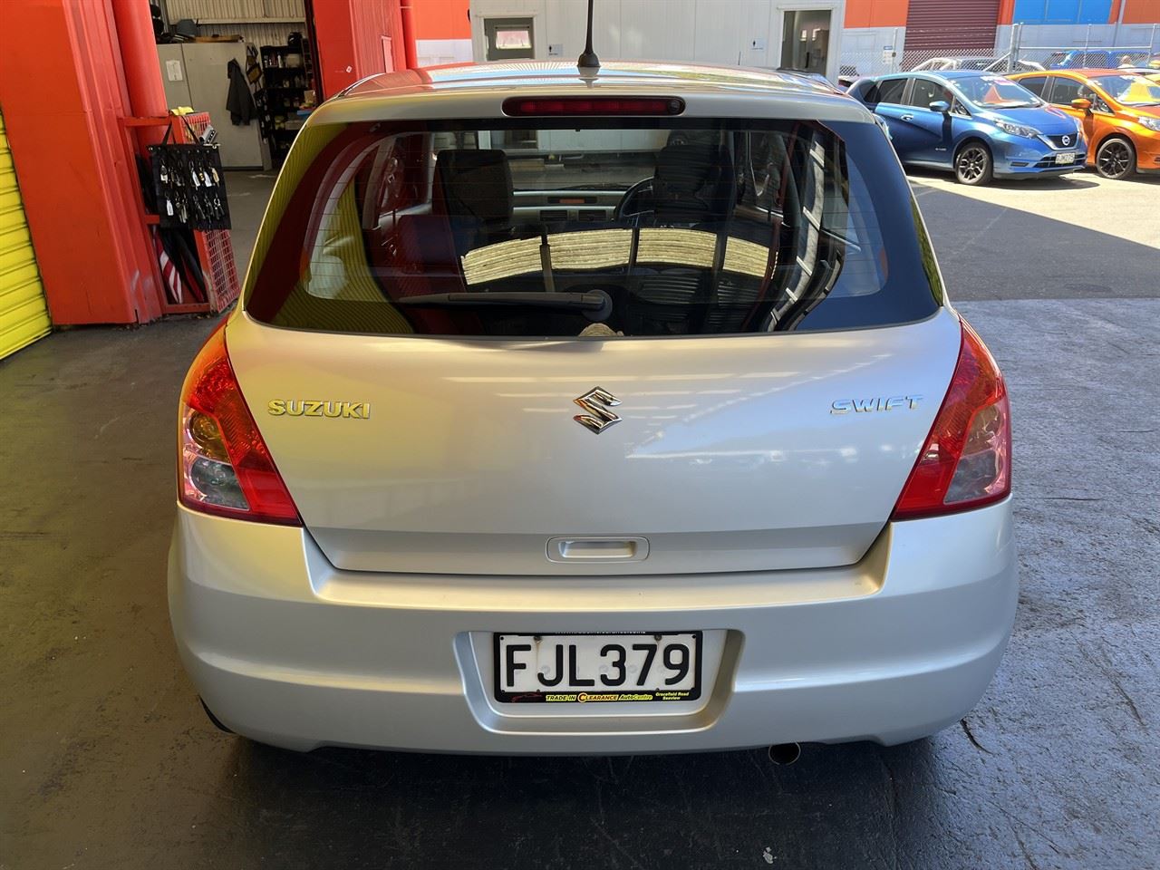 Vehicle image 5