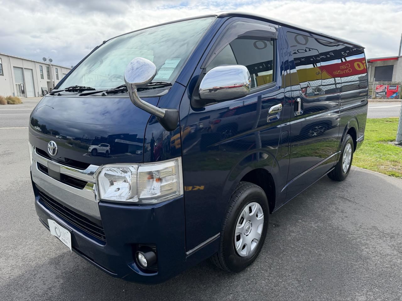 Vehicle image 4