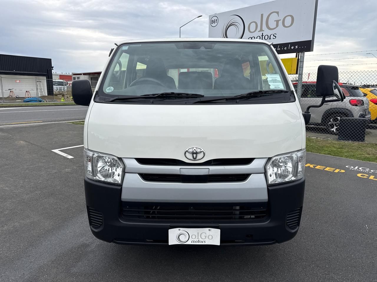Vehicle image 3