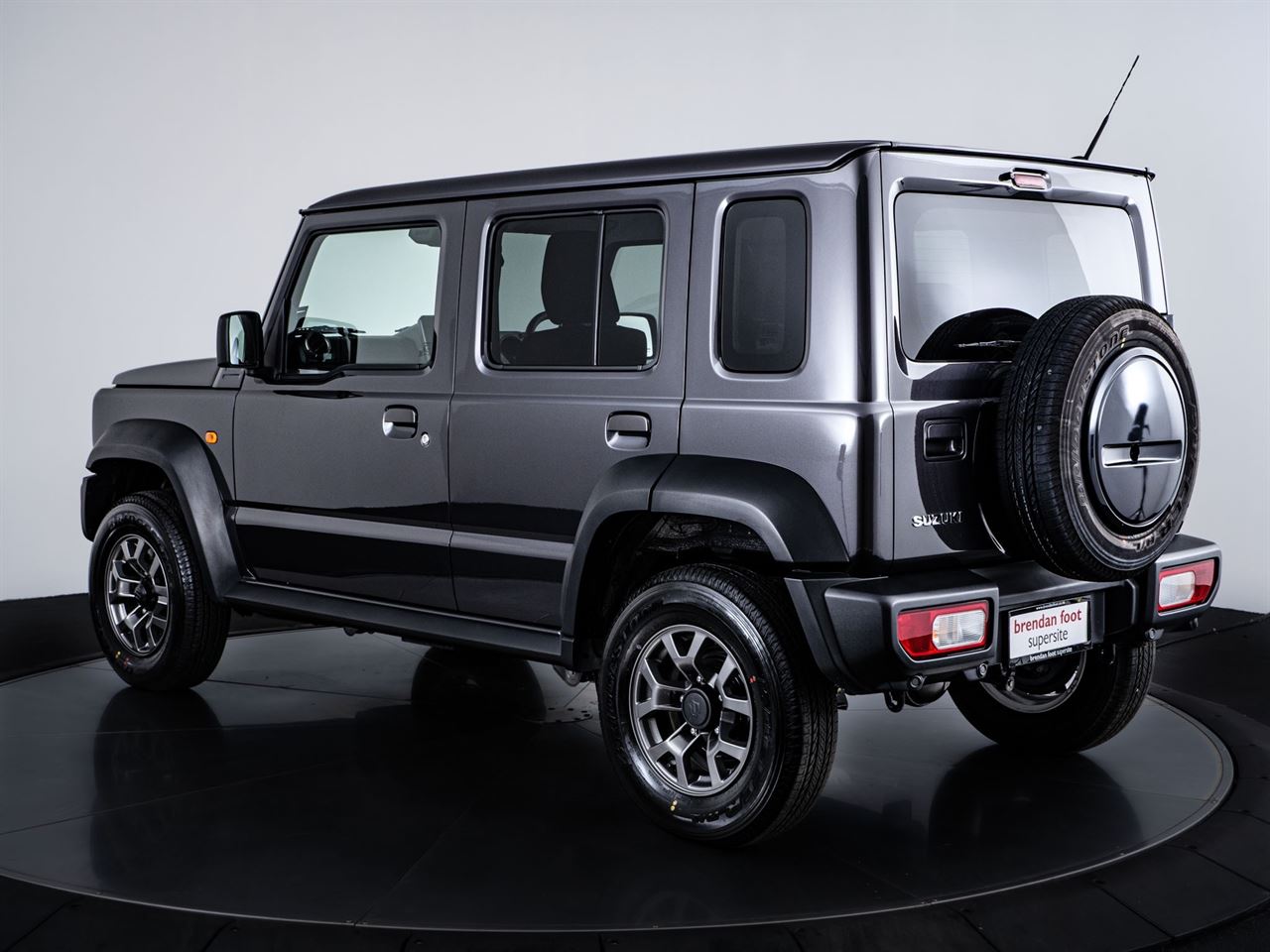 Vehicle image 5