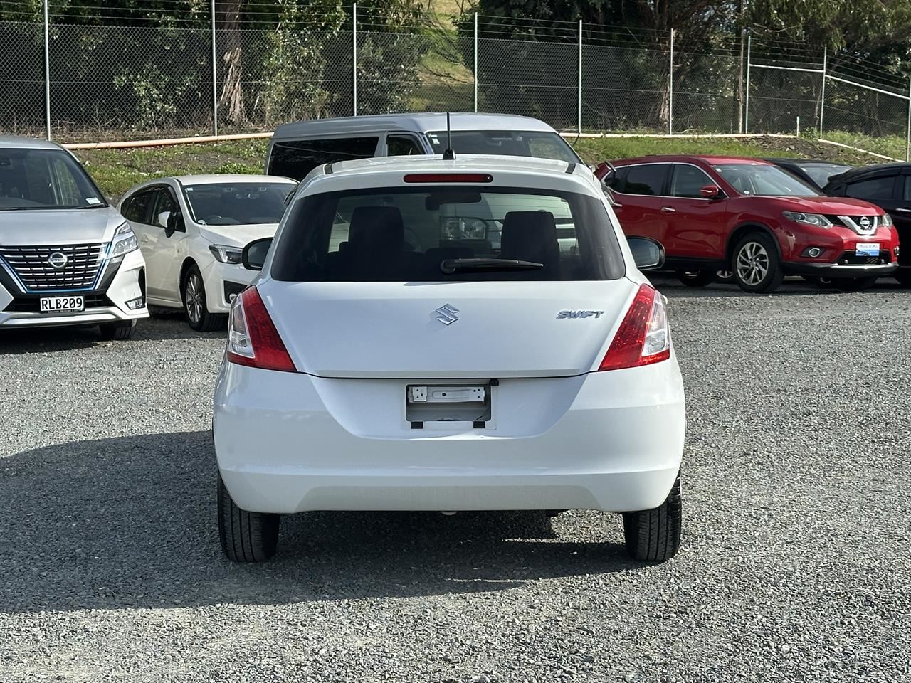 Vehicle image 5