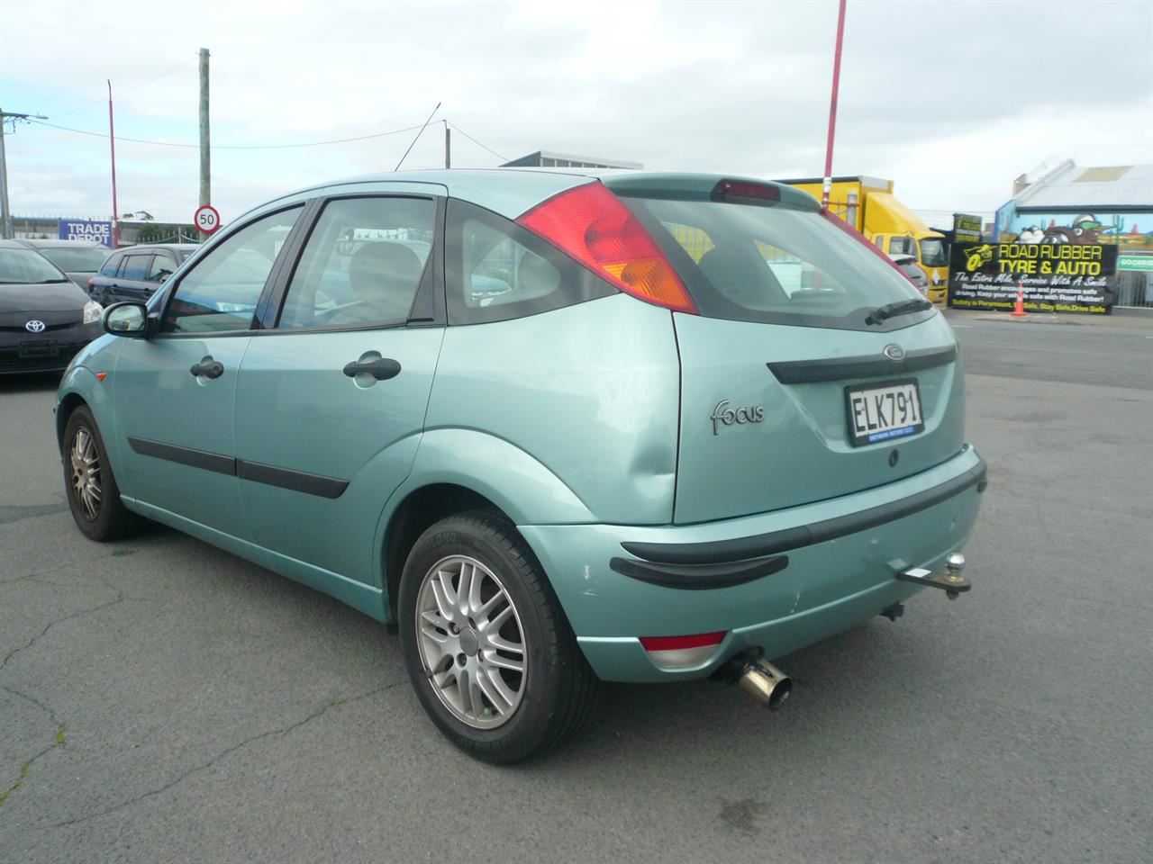 Vehicle image 4
